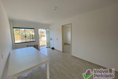 Casa &agrave; venda - 66m&sup2; - Cambiju