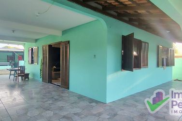 Sobrado para alugar - 216m&sup2; - Barra do Sa&iacute;