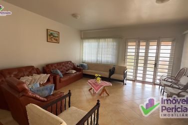 Casa &agrave; venda - 225m&sup2; - Barra do Sa&iacute;