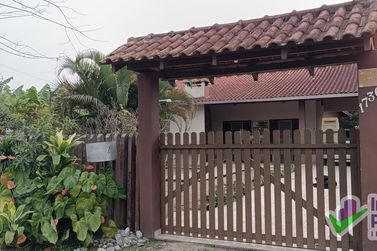 Casa &agrave; venda - 138m&sup2; - Itapema do Norte