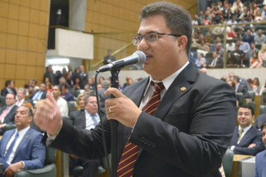 Rodrigo Moraes inicia quarto mandato na Assembleia; foco são problemas da região