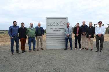 Pedra fundamental da empresa Monin é lançada em Itu