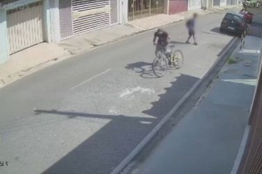 Homem é preso após roubar celular e bicicleta de crianças