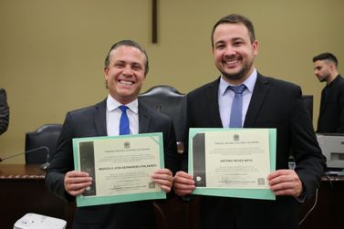 Palhares, Antonio Neto e vereadores s&atilde;o diplomados em Jacarezinho