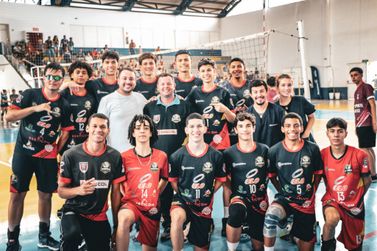 Voleibol de Jacarezinho &eacute; Campe&atilde;o Invicto na Liga Norte-Sul