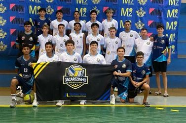 Jacarezinho V&ocirc;lei Clube brilha na Copa Paran&aacute; Sub-18 e conquista t&iacute;tulo invicto