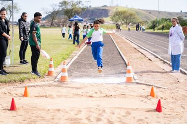 ​UENP sedia Festival de Atletismo com mais de 500 alunos