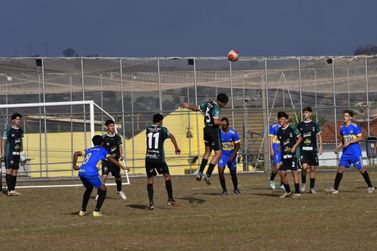 ​Jacarezinho sedia fase regional dos Jogos Escolares Bom de Bola