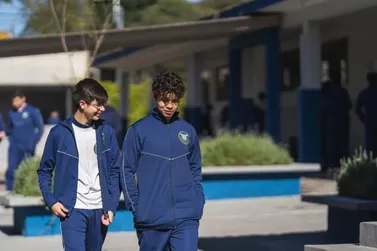 ​Fila por vagas em col&eacute;gios c&iacute;vico-militares chega a 20 mil no Paran&aacute;