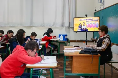 ​Seed-PR promove escuta online para professores e diretores da rede