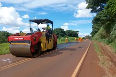 DER-PR recupera pavimento da PR-439 entre Ribeir&atilde;o do Pinhal e Santo Ant&ocirc;nio