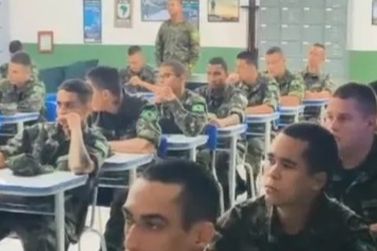 ​PM realiza palestra sobre combate &agrave; viol&ecirc;ncia dom&eacute;stica para atiradores do Tiro de Guerra