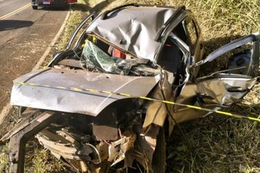 Grave acidente na PR-439 deixa tr&ecirc;s feridos no Norte Pioneiro