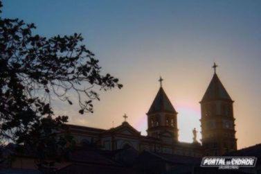 ​Jacarezinho tem in&iacute;cio de semana com sol e calor de at&eacute; 29&deg;C