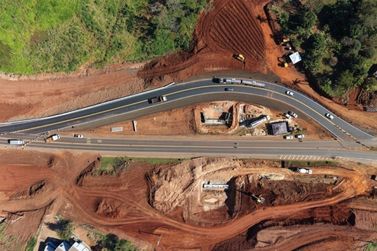 Tr&acirc;nsito na BR-153 passa por altera&ccedil;&otilde;es no Trevo da Platina por conta das obras