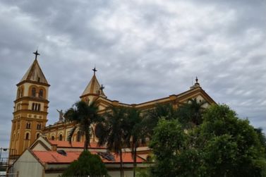 ​Jacarezinho ter&aacute; dias de sol e calor antes de queda nas temperaturas