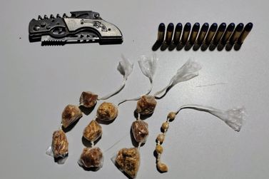 ​Pol&iacute;cia Militar apreende muni&ccedil;&otilde;es e por&ccedil;&atilde;o de crack em Jacarezinho