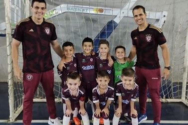 Time sub-6 de Loanda é campeão na Copa Noroeste de Futsal Menor