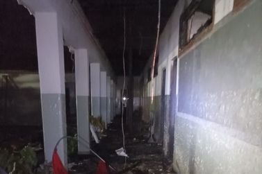 Alunos de escola destruída em incêndio em Itaúna do Sul voltam às aulas na sexta