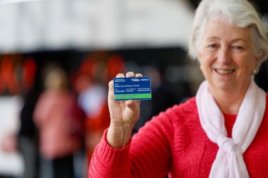 Idosos de Loanda podem solicitar carteirinha para viajar de &ocirc;nibus gratuitamente