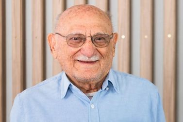 Trajet&oacute;ria de Francisco de Assis, pioneiro e l&iacute;der no desenvolvimento de Loanda