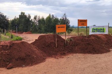 Estrada dos 14 em Planaltina do Paran&aacute; &eacute; interditada para pavimenta&ccedil;&atilde;o