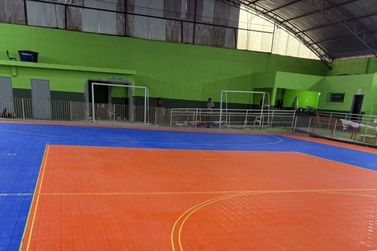 Gin&aacute;sio de esportes de Loanda est&aacute; em reforma