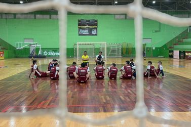 Neste s&aacute;bado (11) tem Loanda x Terra Boa pelo Paranaense de Futsal