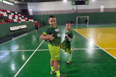 Projeto oferece aulas gratuitas de futsal e beach tennis em Nova Londrina