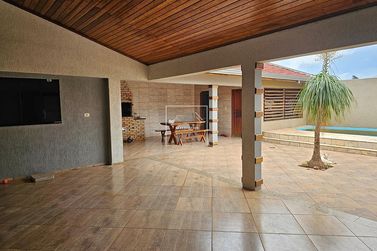 Casa &agrave; venda - 260m&sup2; - Centro
