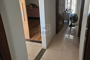 Casa &agrave; venda - 90m&sup2; - Centro