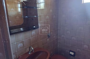 Casa &agrave; venda - 230m&sup2; - Centro