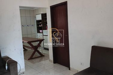 Ch&aacute;cara &agrave; venda - S&atilde;o Jos&eacute; do Iva&iacute;