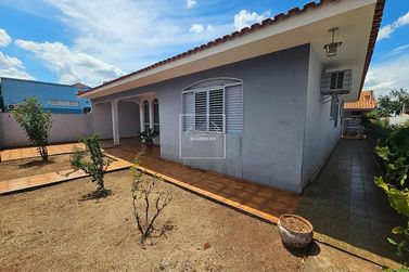 Casa &agrave; venda - 280m&sup2; - Centro