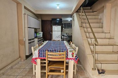 Casa &agrave; venda - 230m&sup2; - Centro
