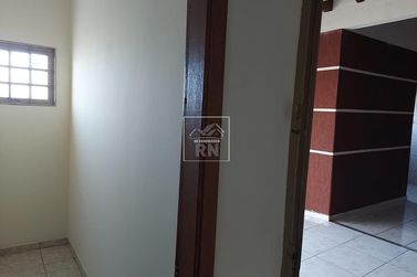 Casa &agrave; venda - 230m&sup2; - Centro