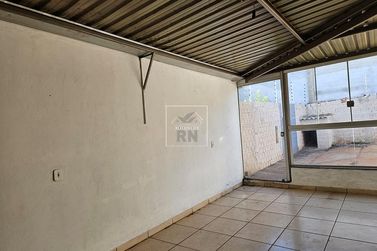 Casa &agrave; venda - 200m&sup2; - Centro