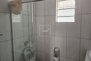 Casa &agrave; venda - 200m&sup2; - Centro