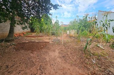 Terreno &agrave; venda - Centro