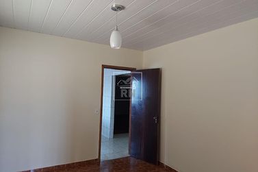 Casa &agrave; venda - 230m&sup2; - Centro