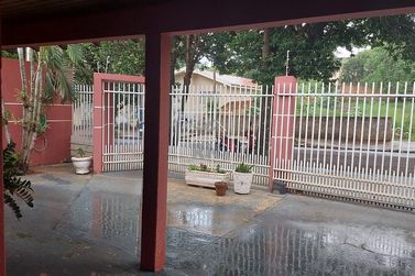 Casa &agrave; venda - Centro