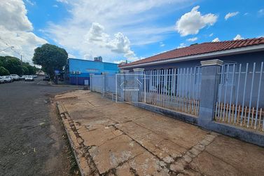 Casa &agrave; venda - 280m&sup2; - Centro