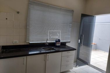 Casa &agrave; venda - centro