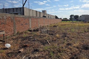 Terreno &agrave; venda - Centro