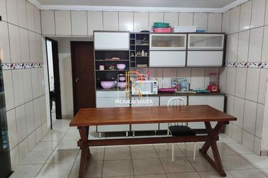 Ch&aacute;cara &agrave; venda - S&atilde;o Jos&eacute; do Iva&iacute;