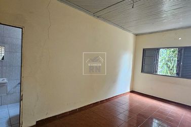 Casa &agrave; venda - Centro