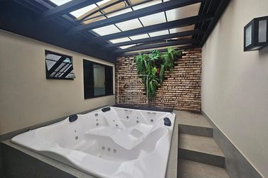Casa &agrave; venda - 277m&sup2; - Centro