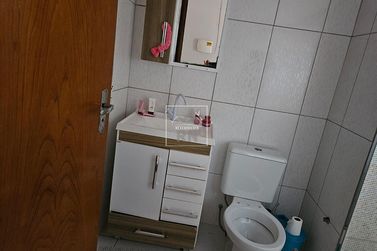Casa &agrave; venda - 90m&sup2; - Centro