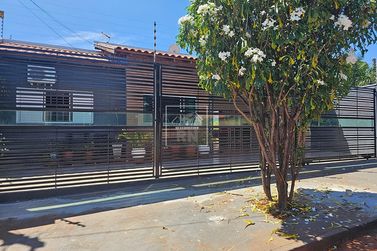 Casa &agrave; venda - 160m&sup2; - Jardim Veneza