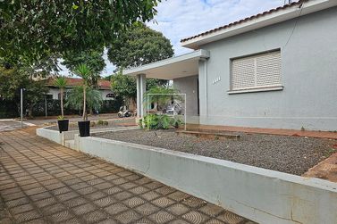 Sal&atilde;o Comercial &agrave; venda - 150m&sup2; - Centro